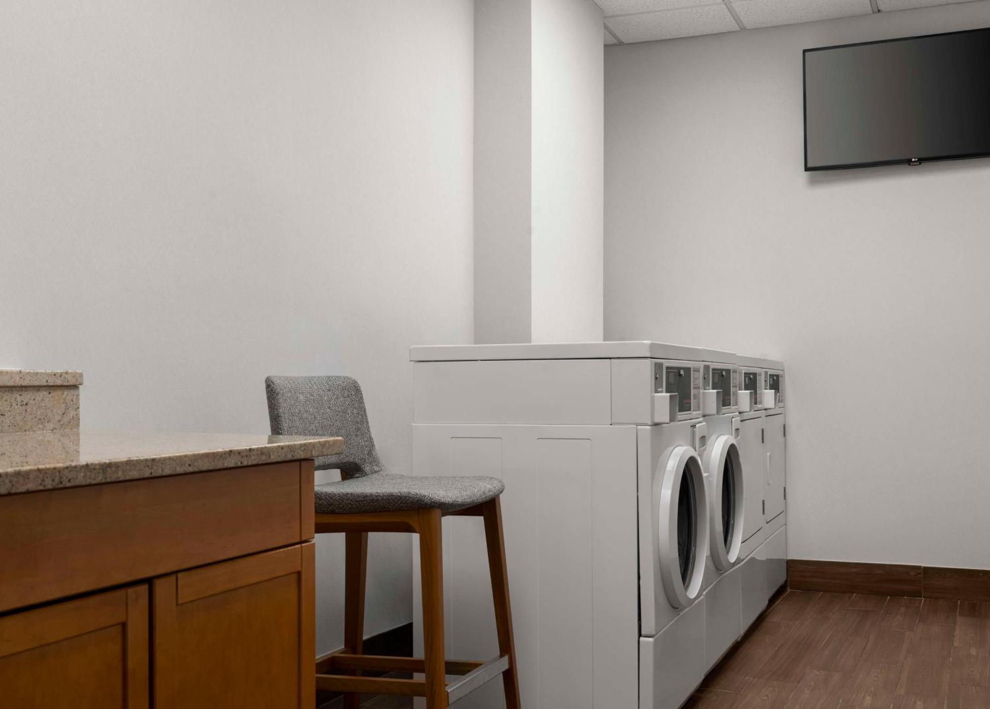 Homewood Suites By Hilton Boston Cambridge-Arlington, Ma Bagian luar foto